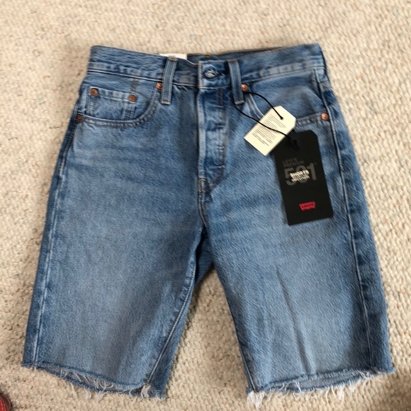 Levi's Pants - 501 Knee Length Shorts-NWT!!